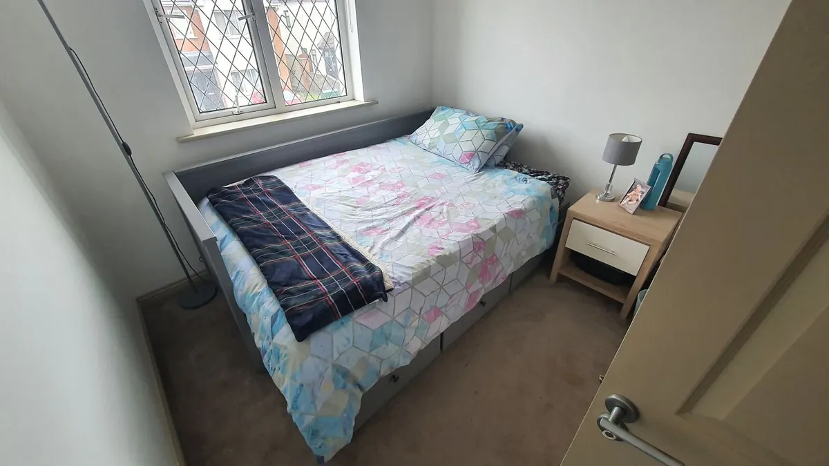 Ikea Day Bed - Image 1