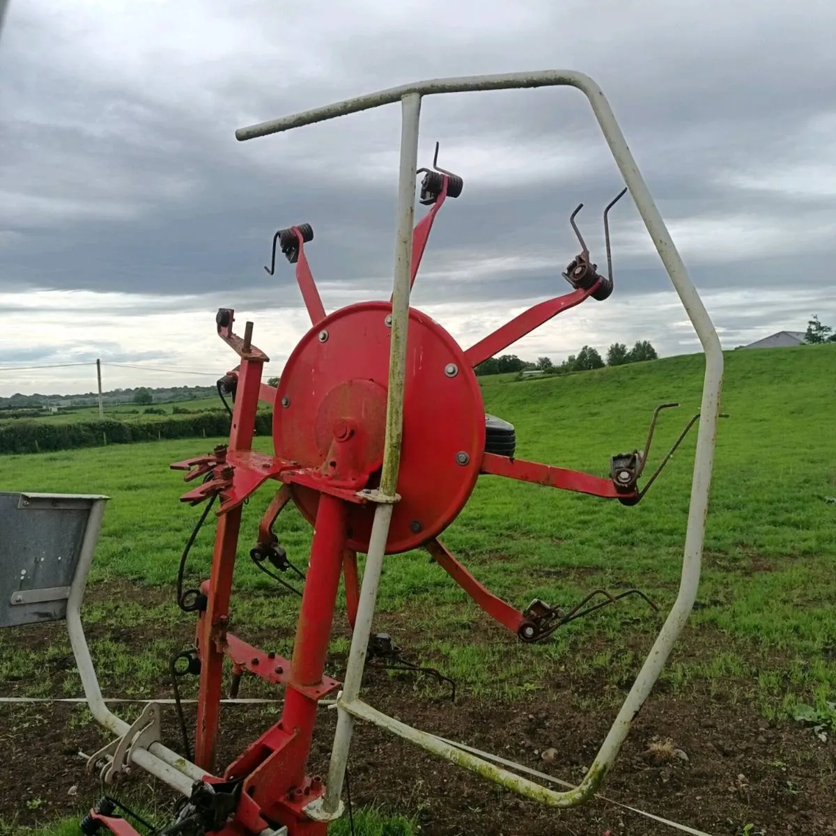 Lely Tedder - Image 2