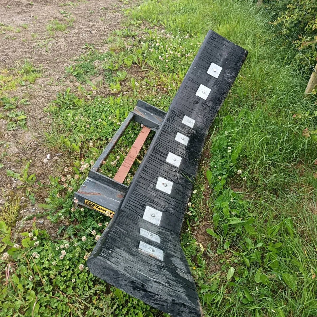 Fleming Yard scraper - Image 1