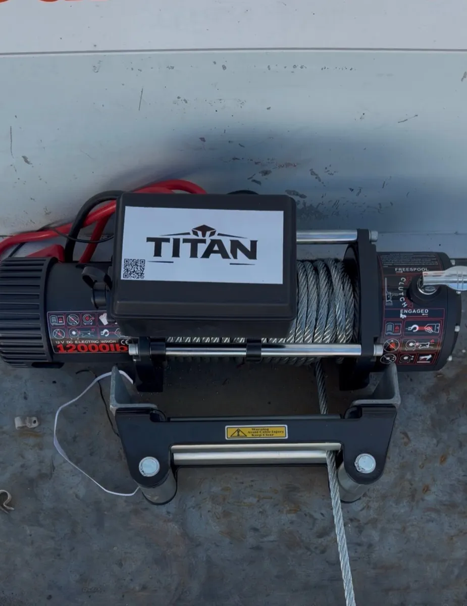 5.4 Ton (12,000lbs) Electric Recovery Winch - Image 2