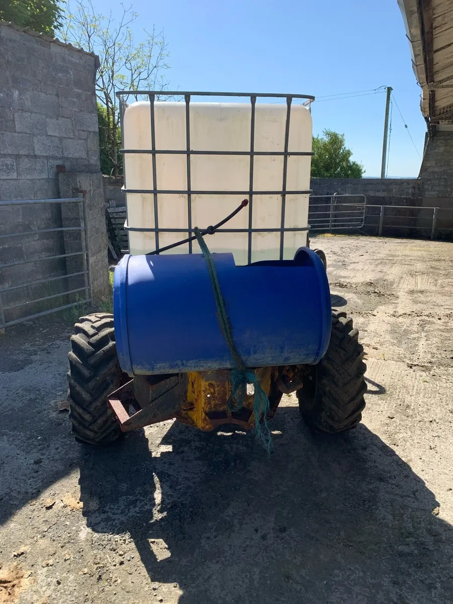 Water tank ( mobile ) for sale - Image 2
