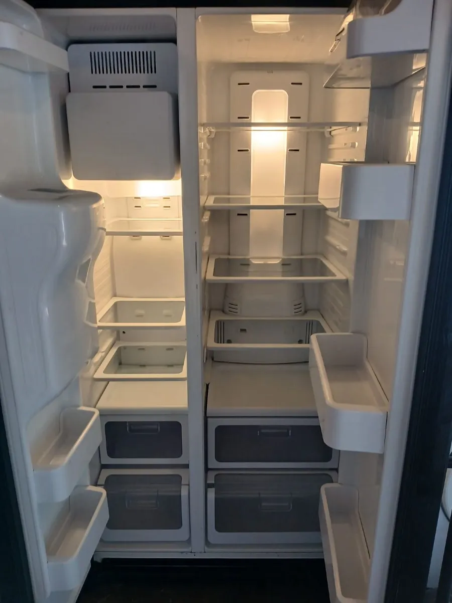 AMERICAN FRIDGE AND FREEZER - Image 4