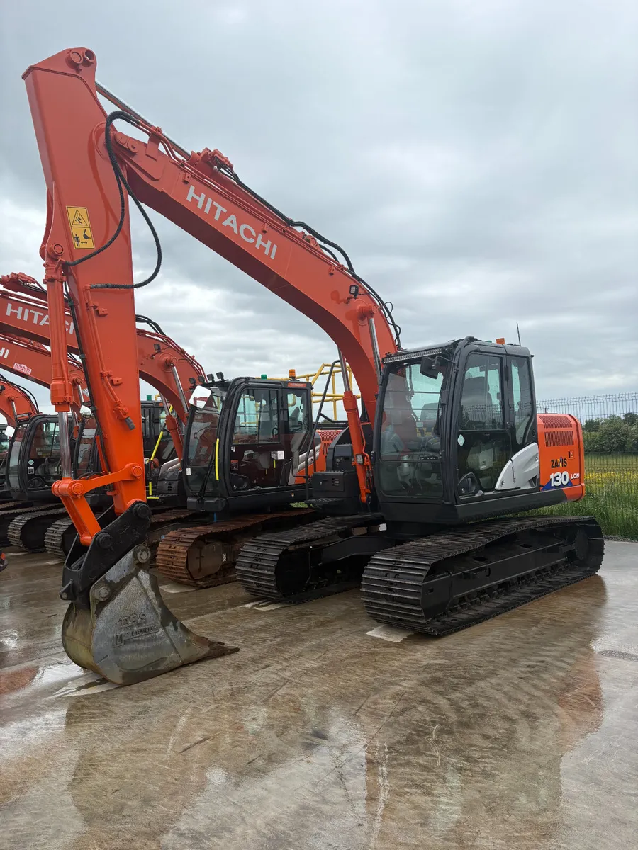 HITACHI ZX130-6 - Image 1