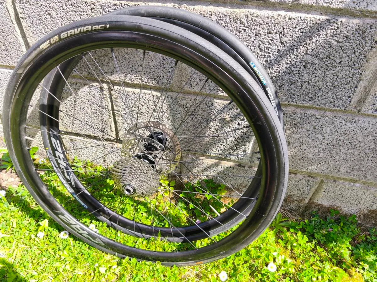 Giant PR2 Disc wheelset Shimano 105 - Image 2