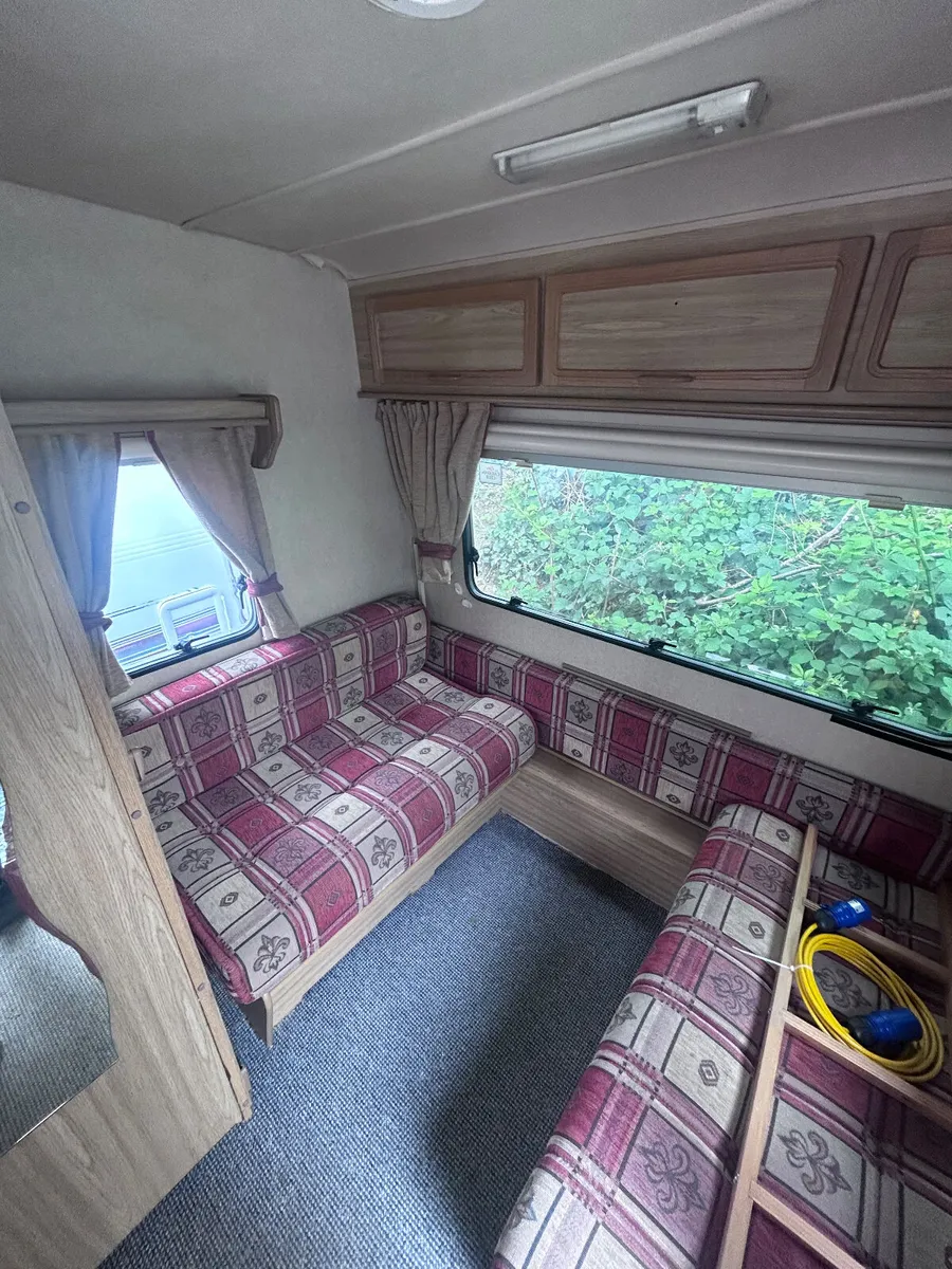Caravan - Image 4
