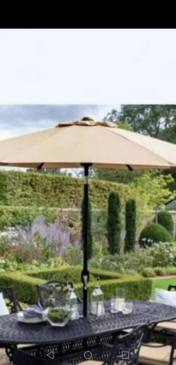 Brand New Hartman 2.5m Amber Parasol C/W Crank