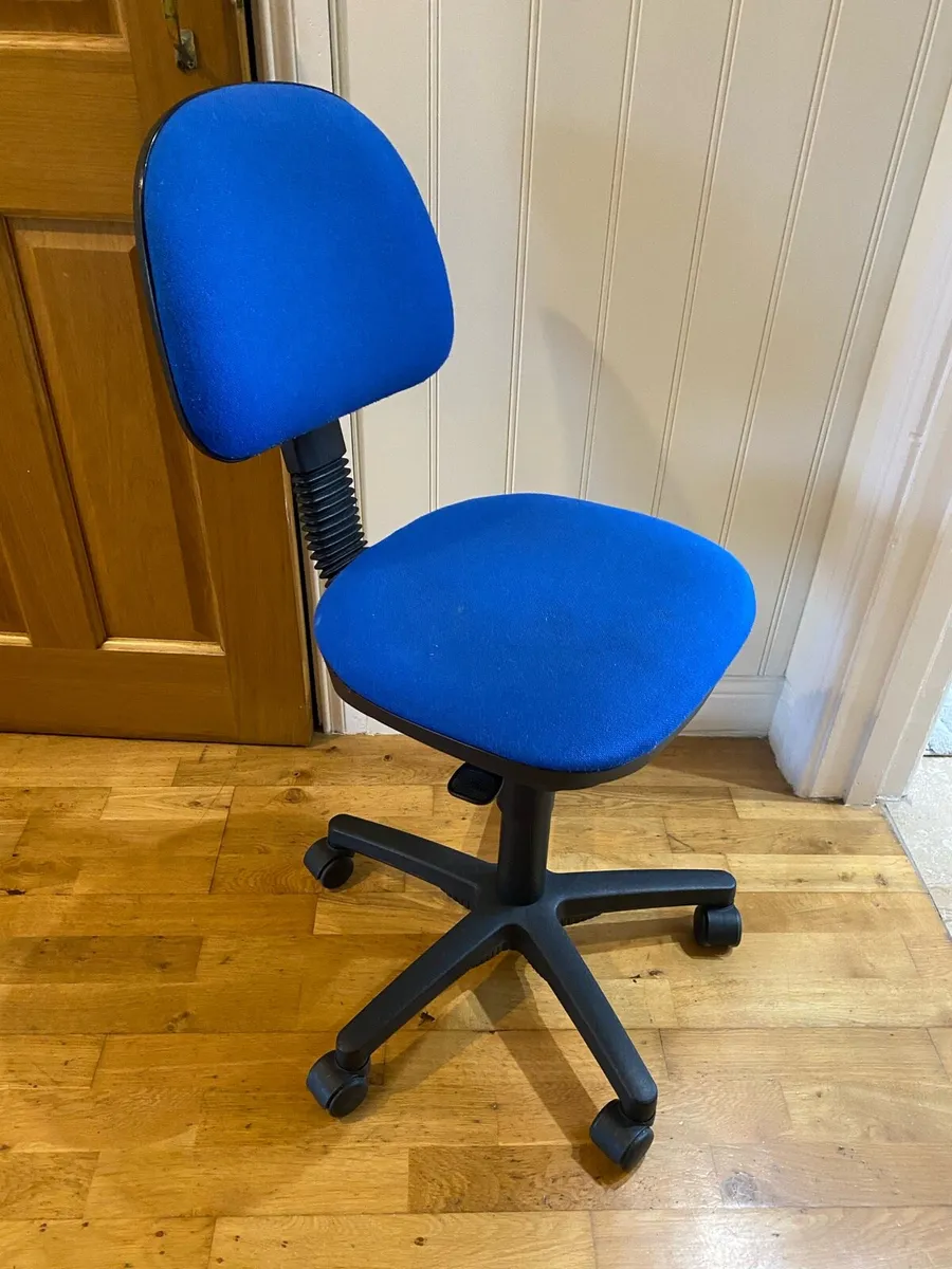 Office Chair - Image 3