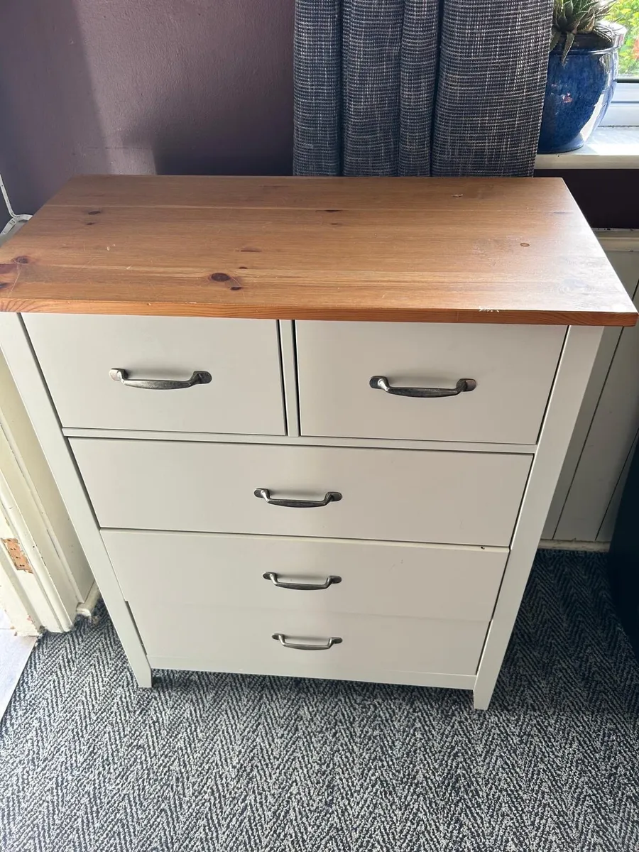 Chest of drawers - Image 1
