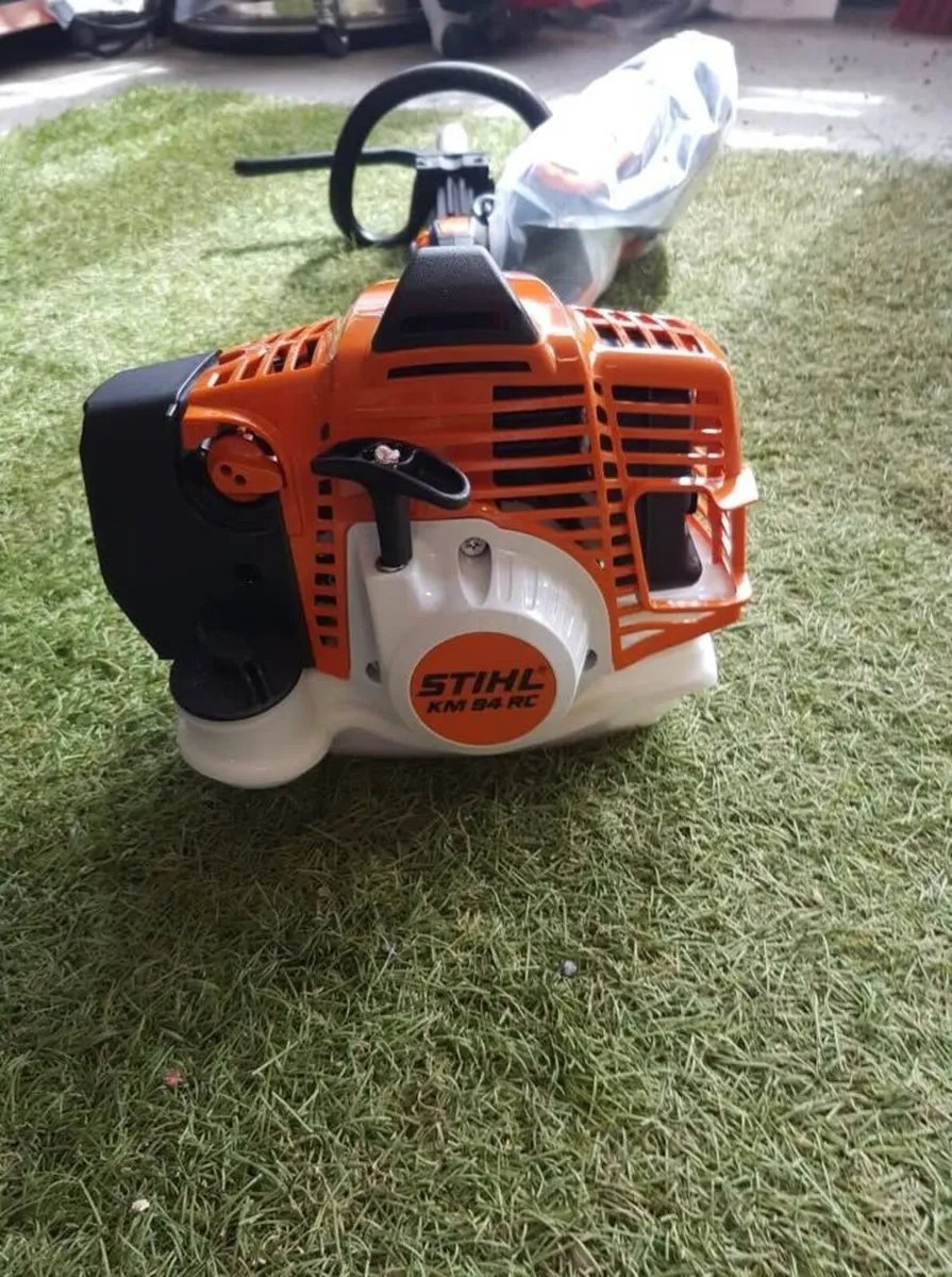 STIHL KM 94 RC-E KOMBI ENGINE - FOR SALE - Image 2