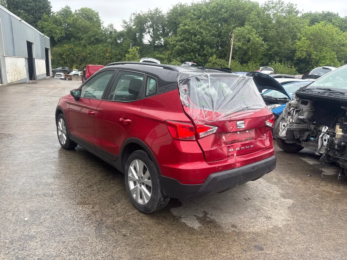 2018 seat arona 1.6d for breaking - Image 4