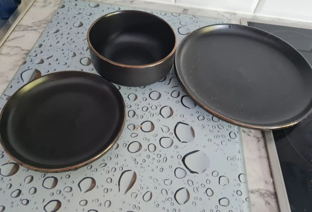 Dinner set - Image 1