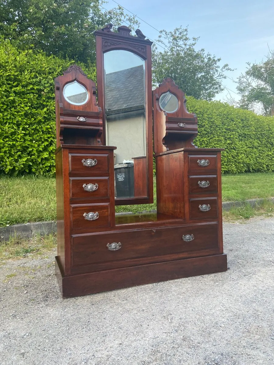 Victorian Scottish walnut dresser - Image 2