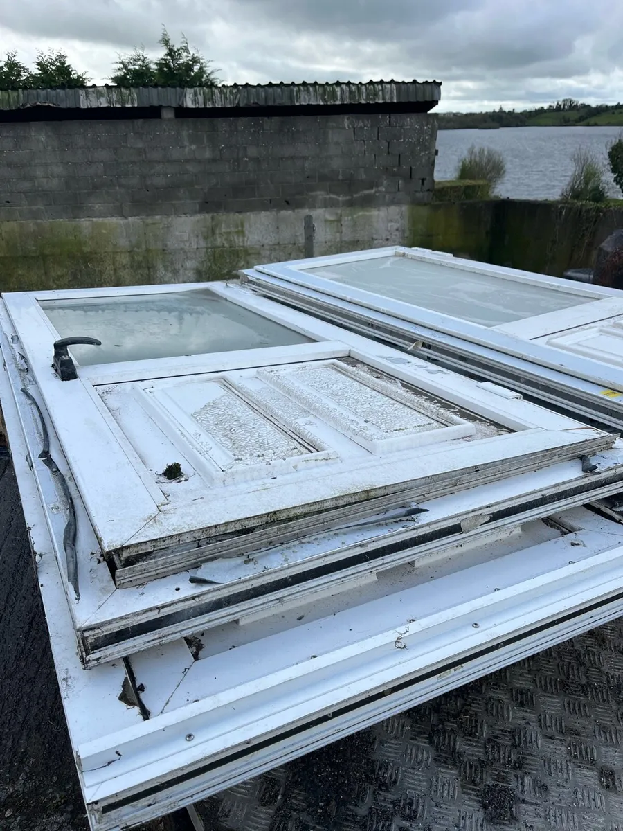 *Sash windows and emergency doors* - Image 3