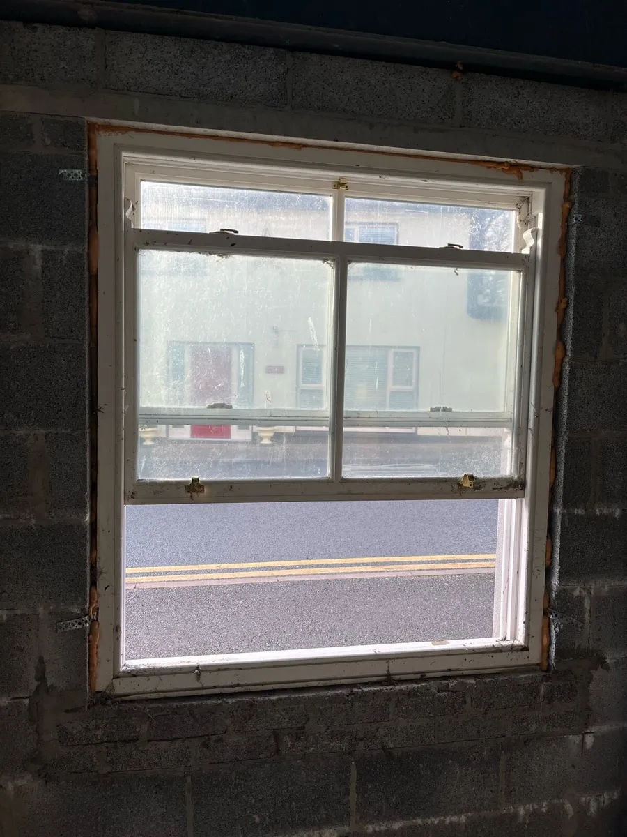*Sash windows and emergency doors* - Image 4