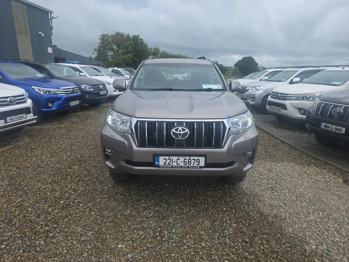 Toyota Land Cruiser LC GX LWB Commercial - Image 3