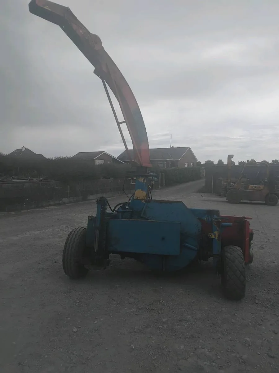 MengleN25 Silage Harvester & Spares - Image 4
