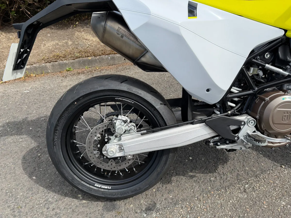 2026 Husqvarna 701 Supermoto - New Unregistered - Image 4