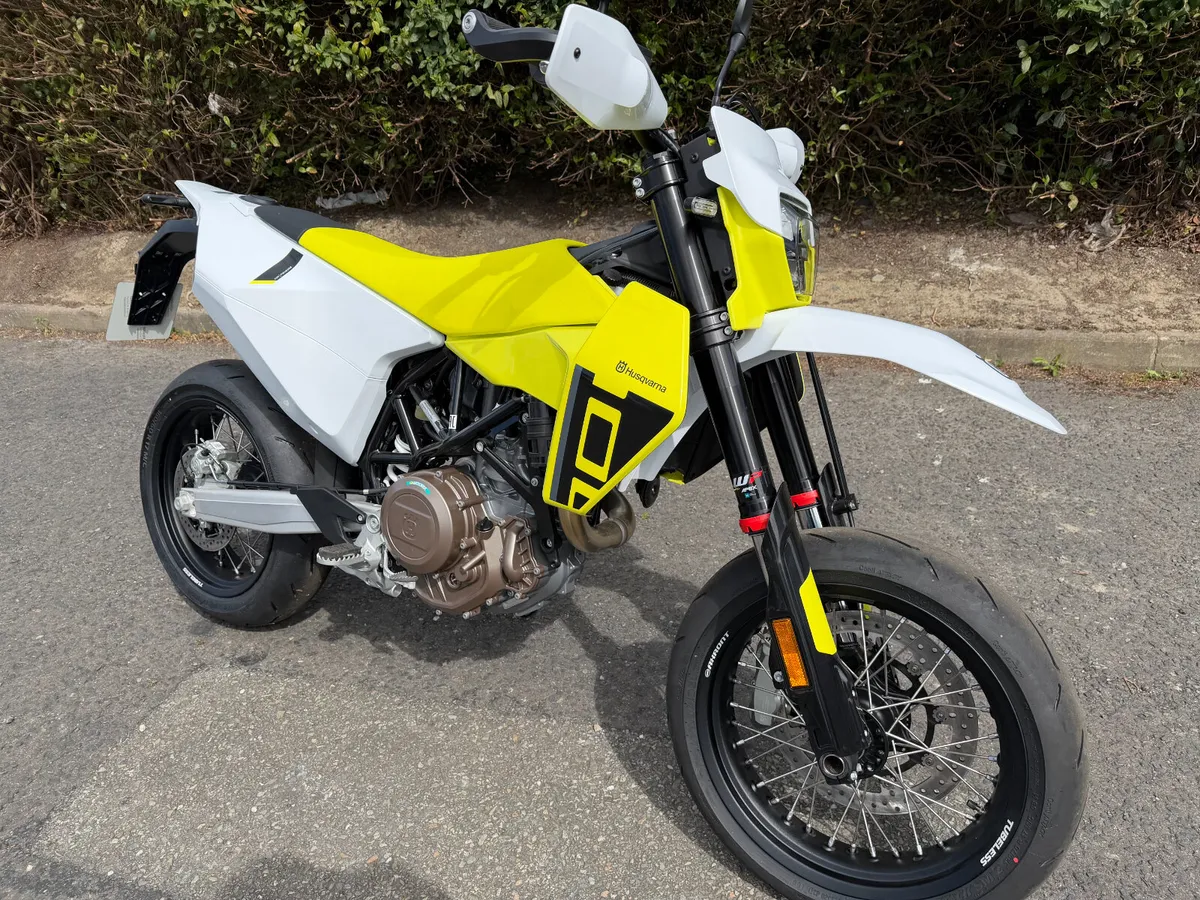 2026 Husqvarna 701 Supermoto - New Unregistered - Image 2