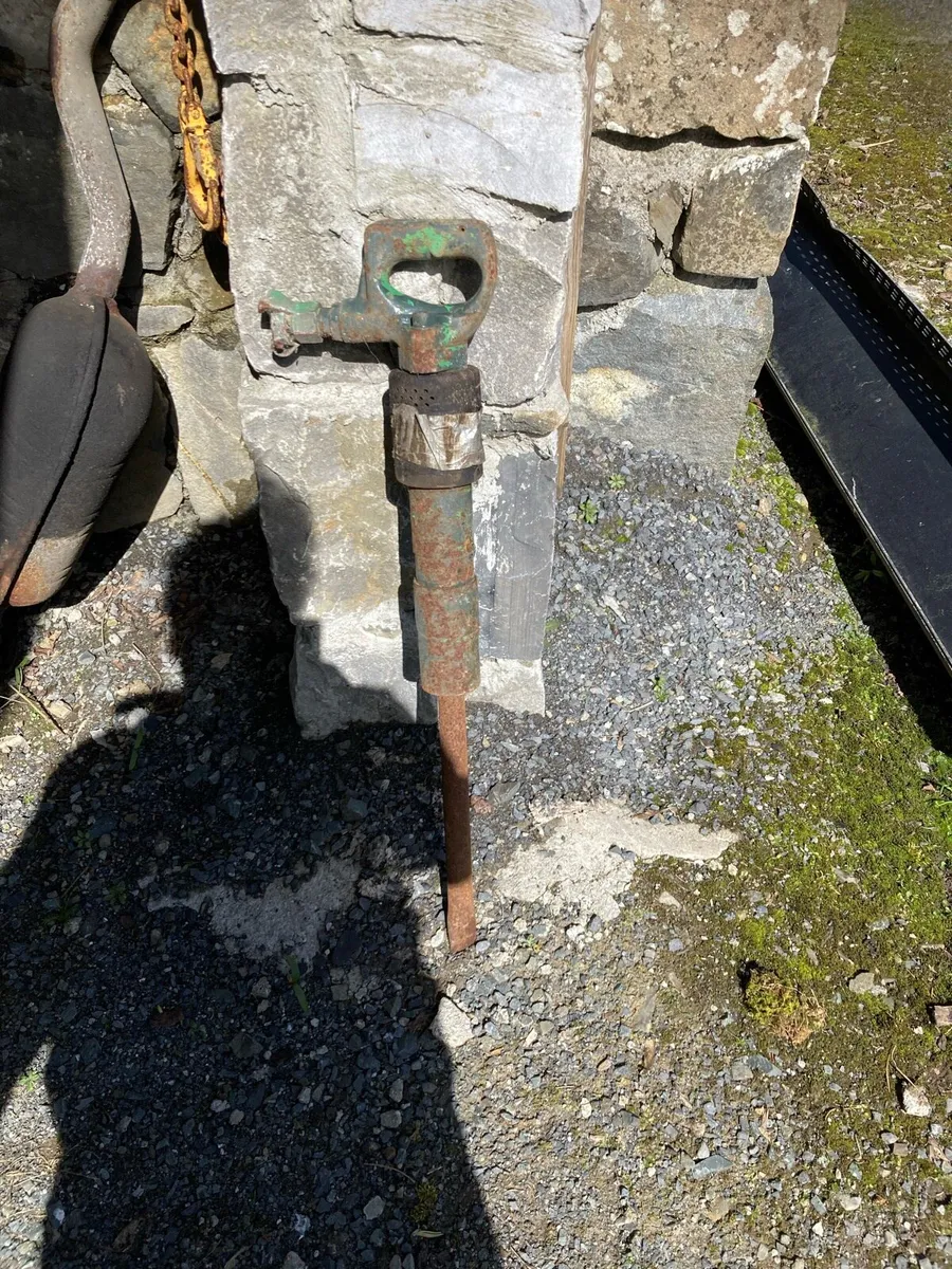 CP9 air chisel gun