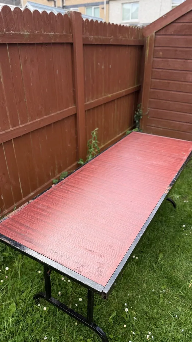 Garden table - Image 1