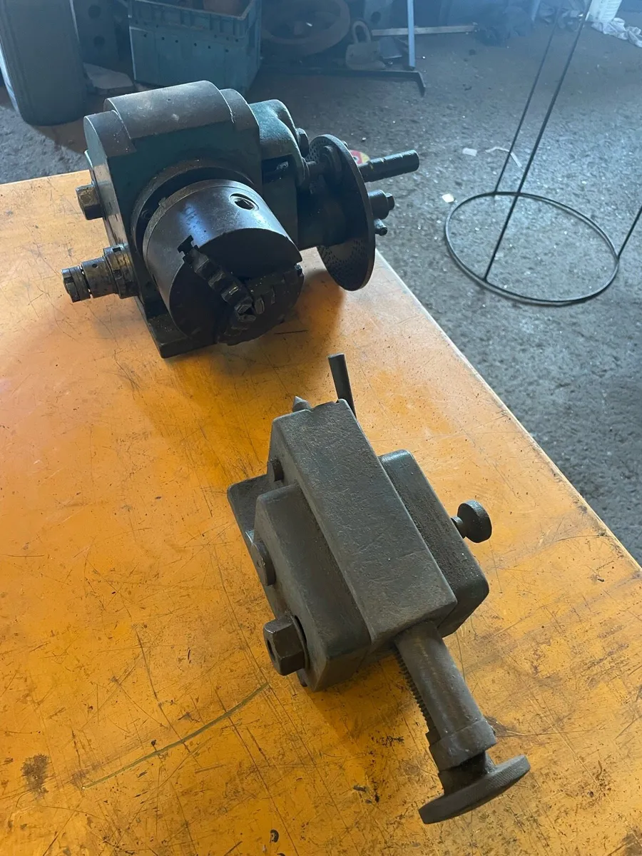 Milling Machine Dividing head and Tailstock - Image 2