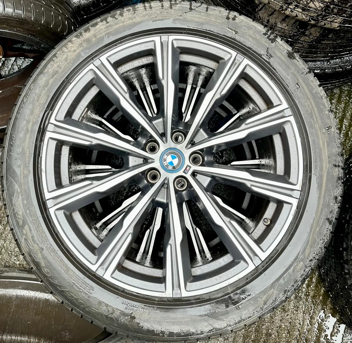BMW X5 M-Sport 20" - Image 1