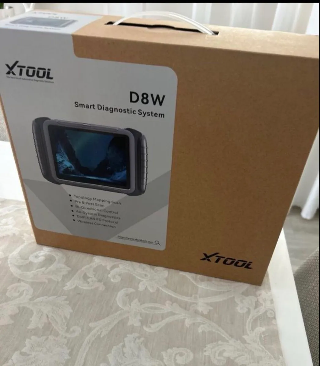 professional XTOOL D8W topology diagnostic tool - Image 1