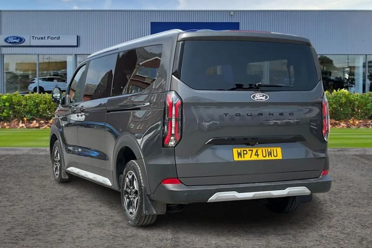 Ford Tourneo Custom ACTIVE - Image 2