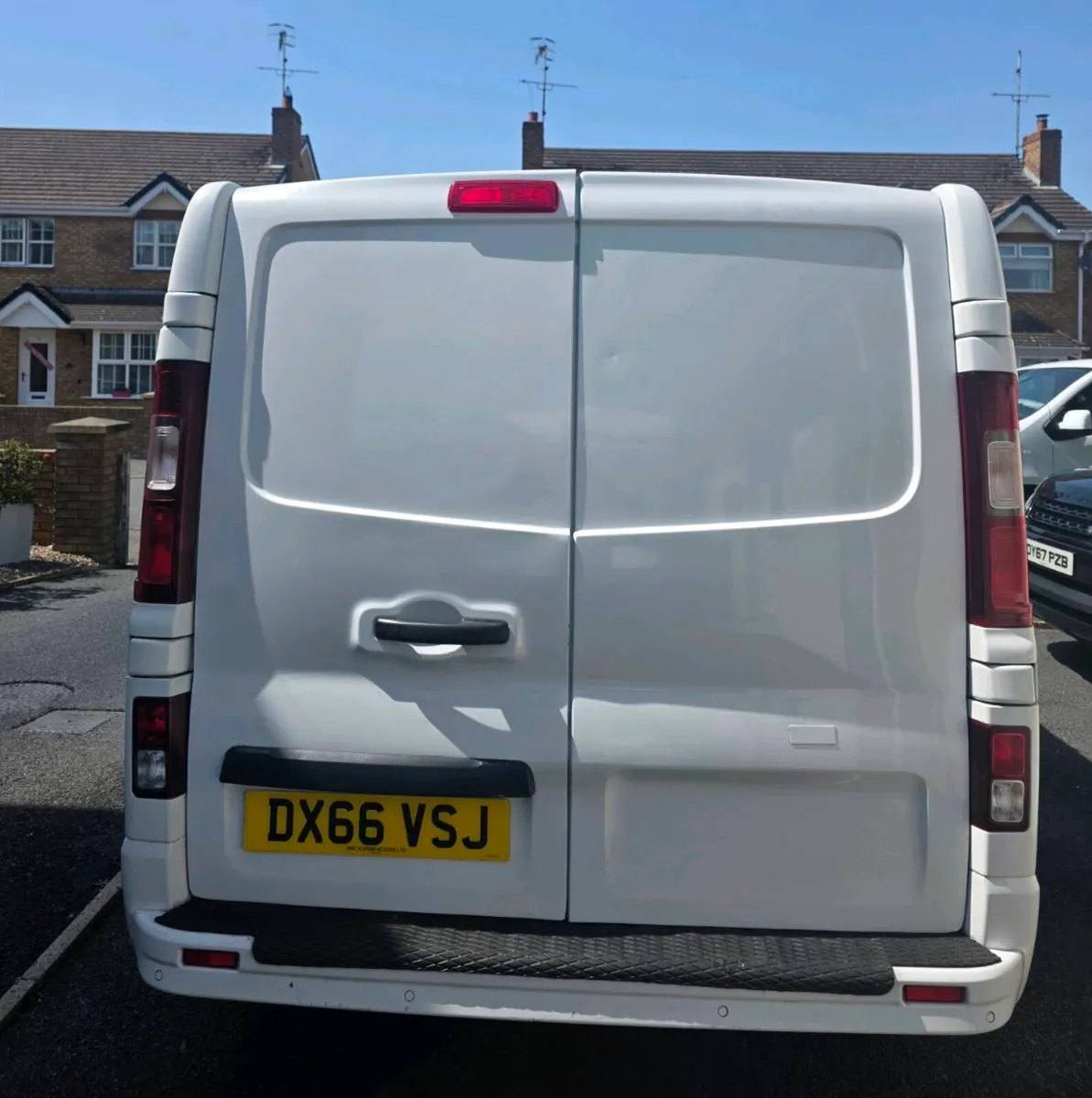Vauxhall Vivaro fridge van - Image 2