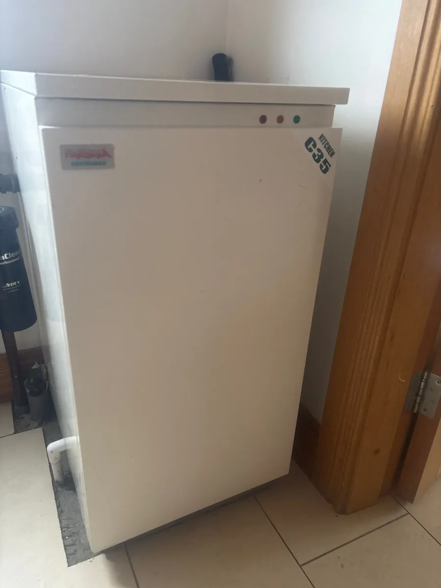 Condensing oil boiler - Image 1