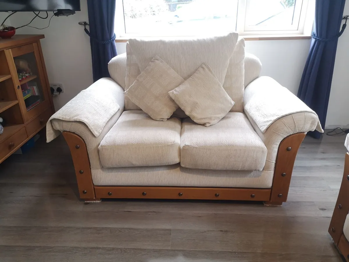 Couch set - Image 3