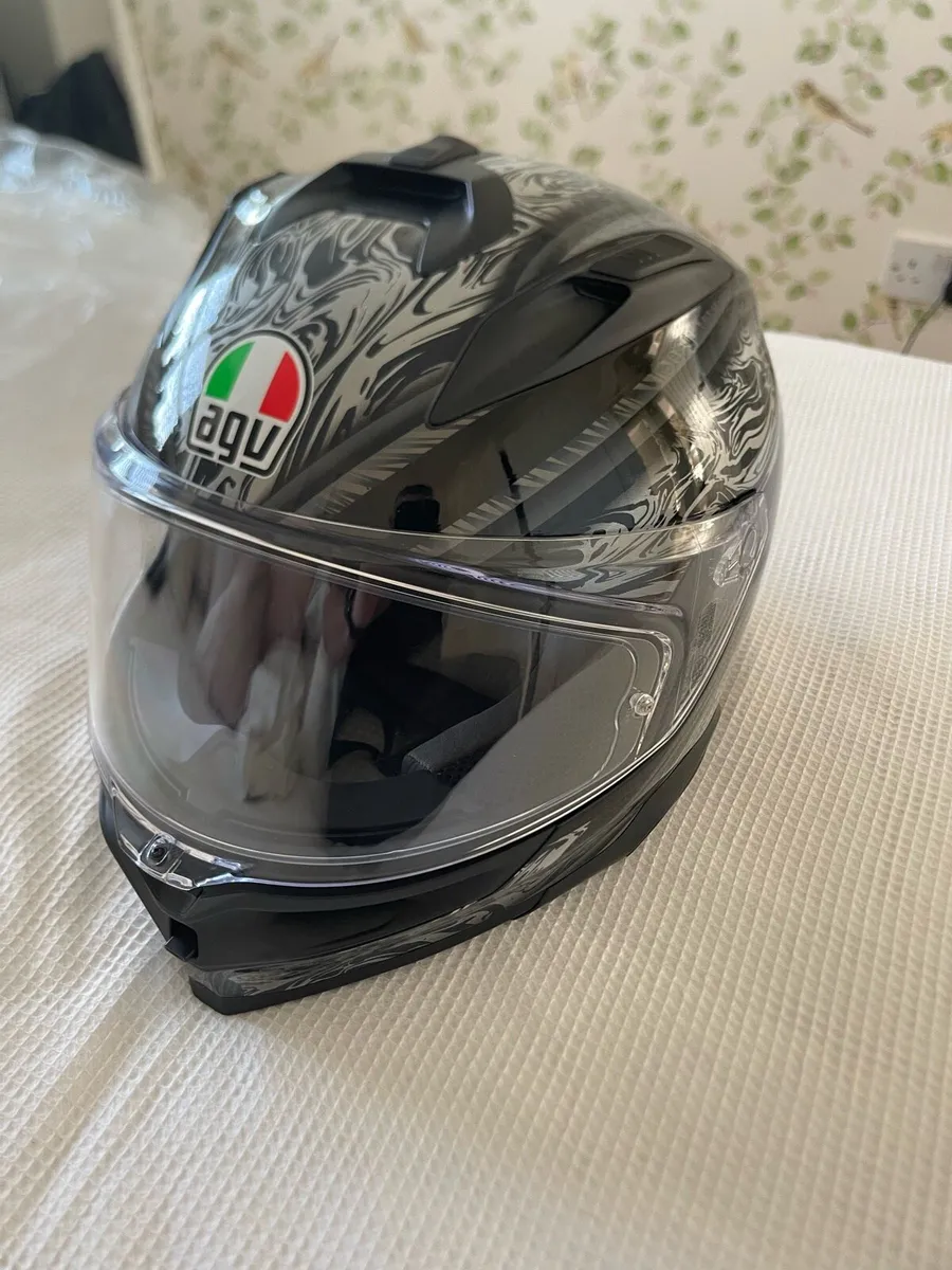 AGV K7 Damascus Full Face Helmet - Image 1