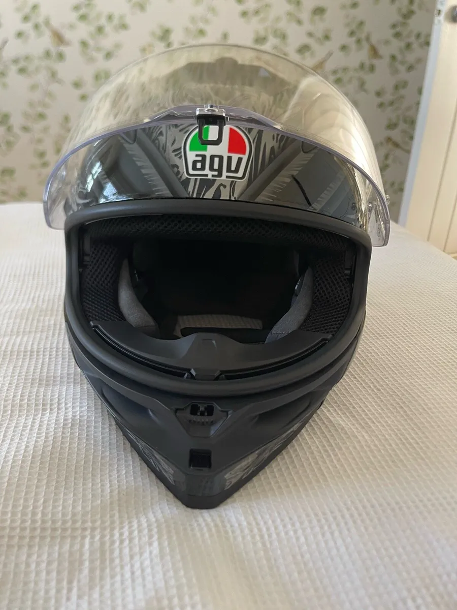 AGV K7 Damascus Full Face Helmet - Image 3