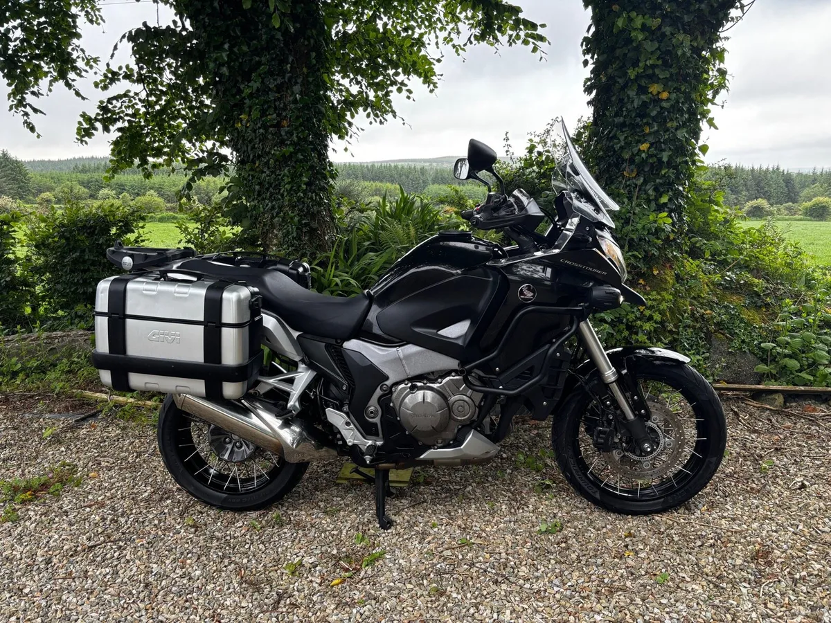 Honda VFR1200X Crosstourer(low kms) - Image 1