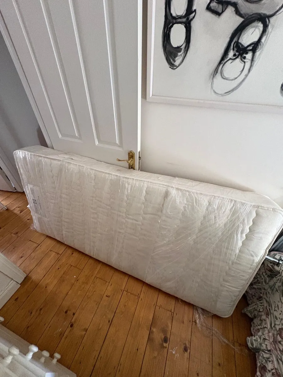 mattress - Image 3