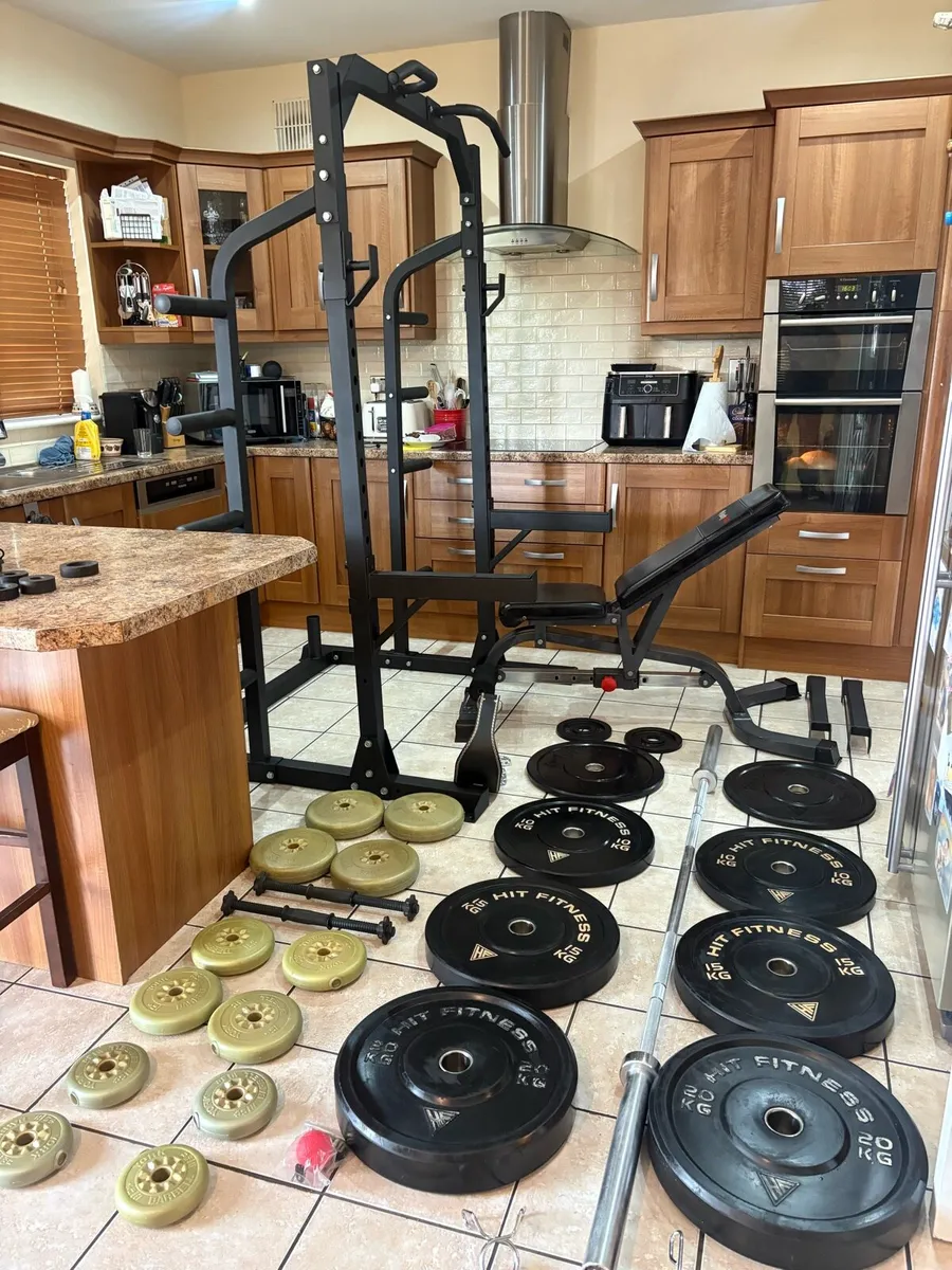 UNREAL GYM WEIGHTLIFTING SET UP, HEAVY SET!! - Image 1