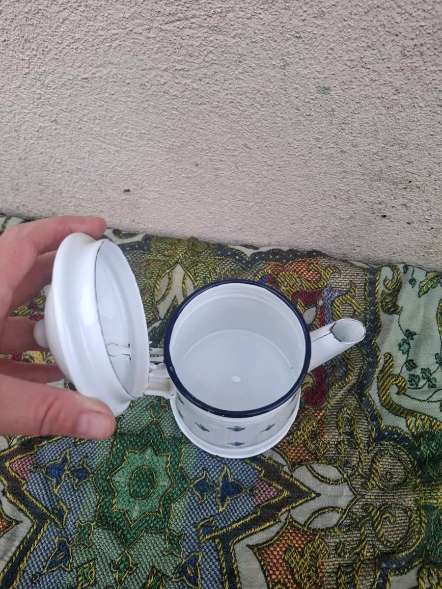 Enamel small tea pot postage possible - Image 2