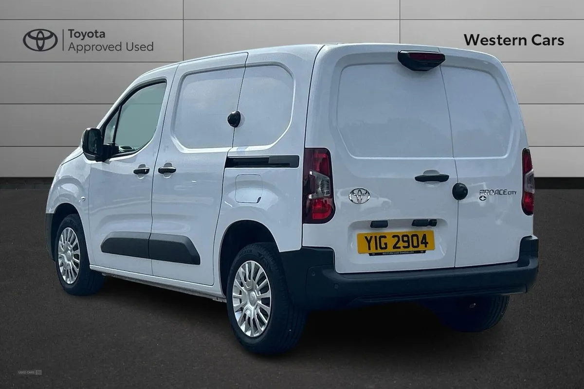 Toyota Proace City 1.5 BlueHDi Icon Short Panel Va - Image 4