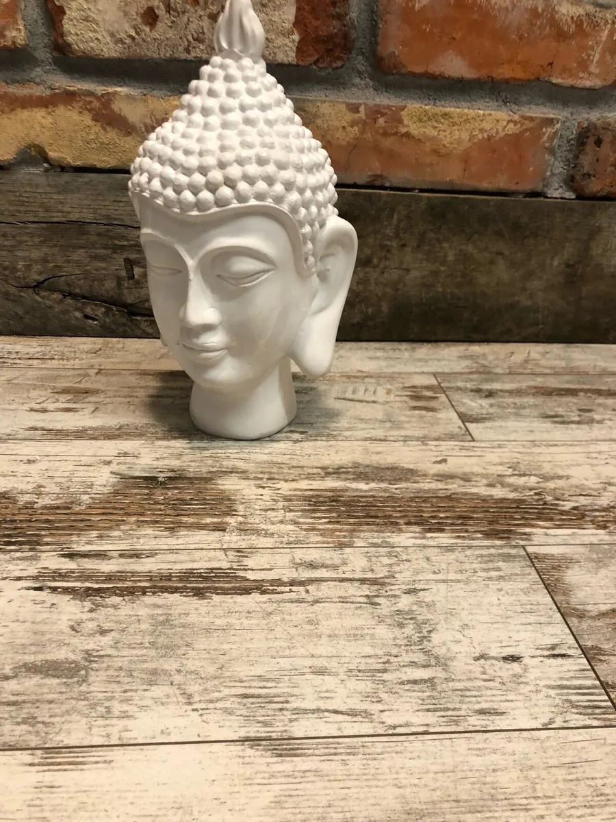 Buddha figurine - Image 1