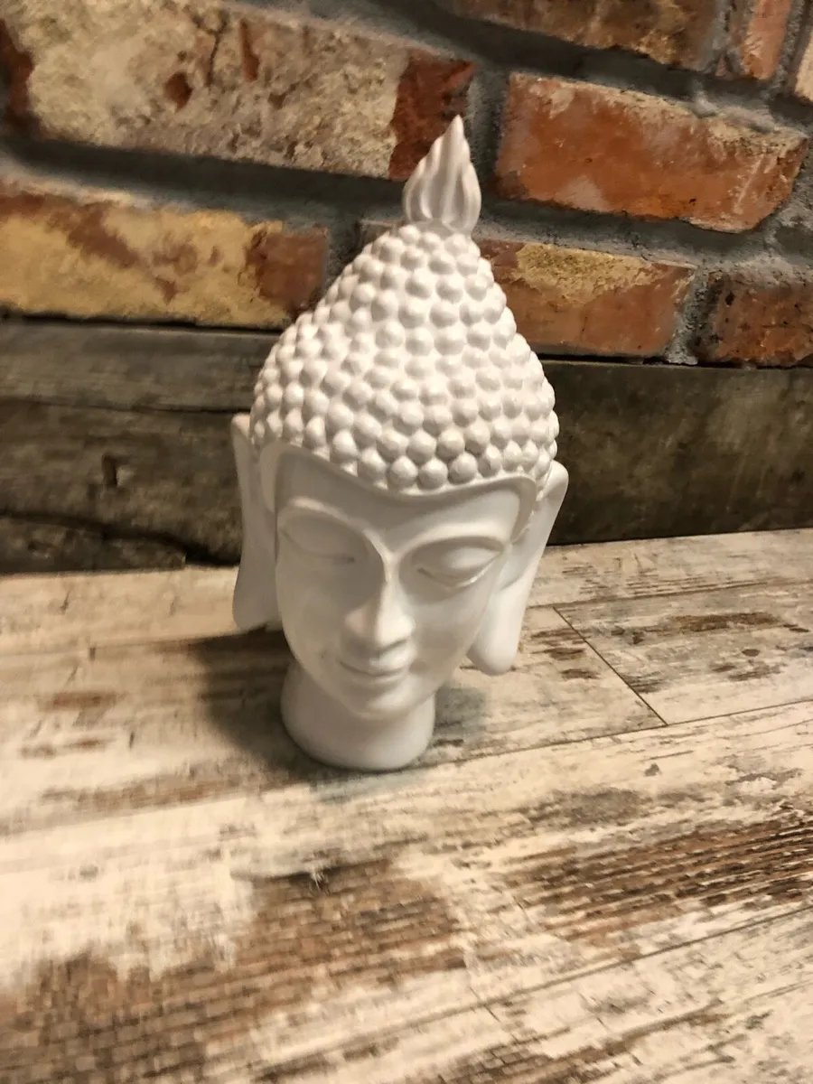 Buddha figurine - Image 2