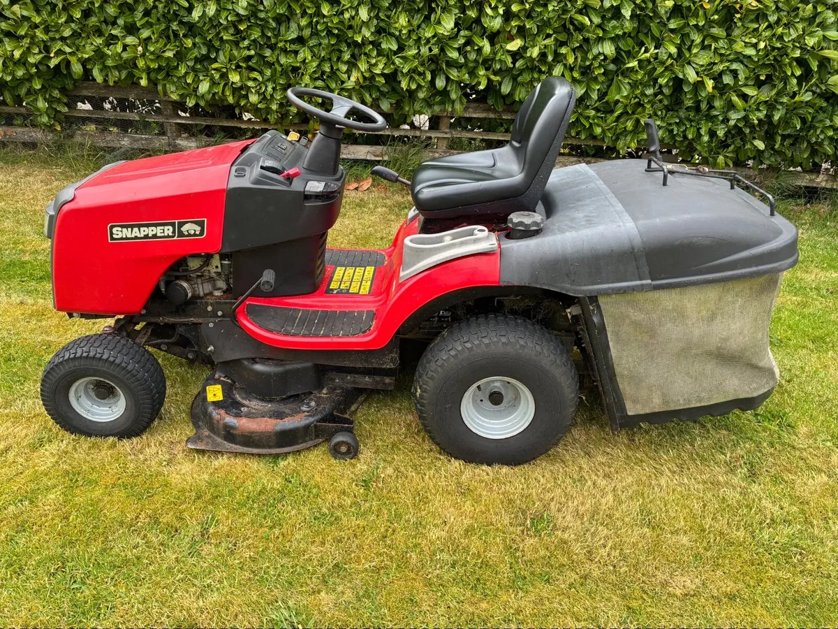 Ride on lawnmower - Image 4