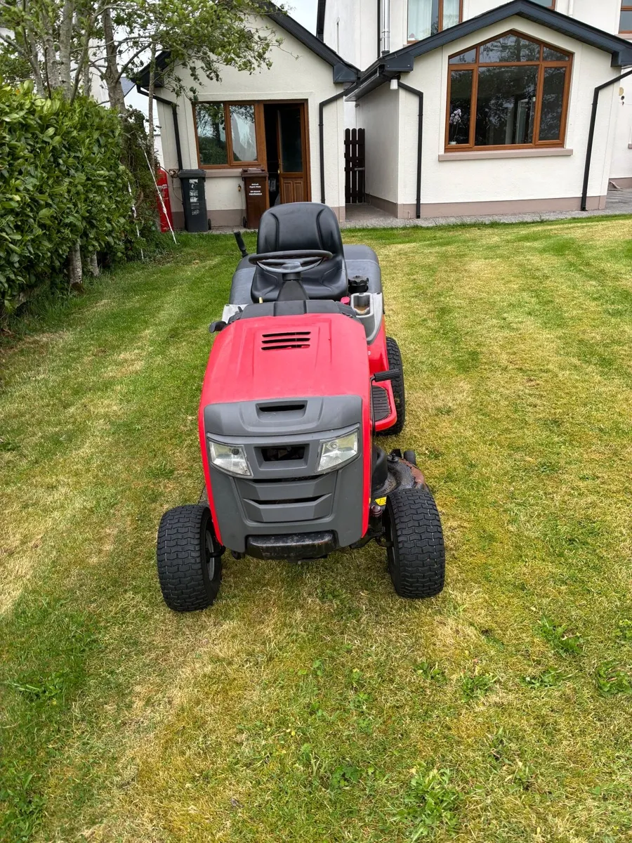 Ride on lawnmower - Image 2