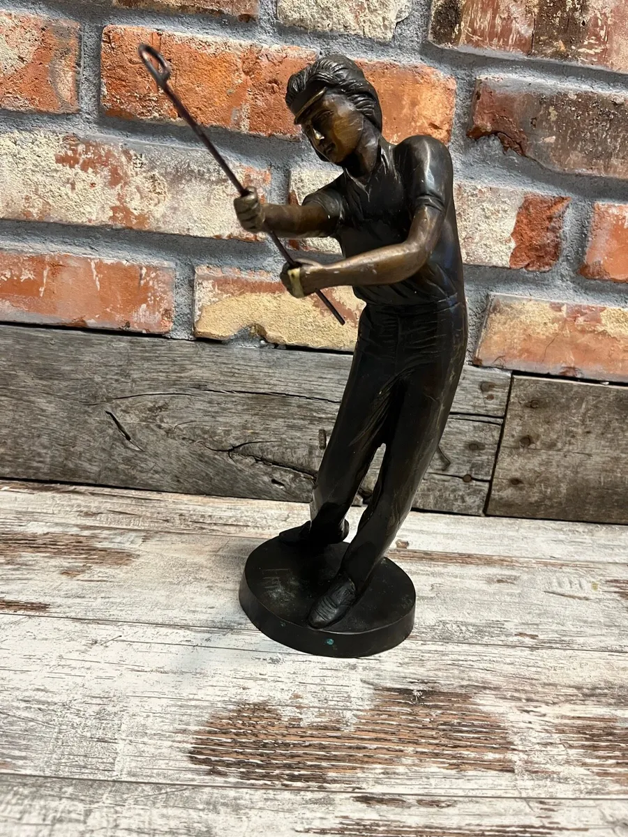 Vintage Bronze figurine - Image 1
