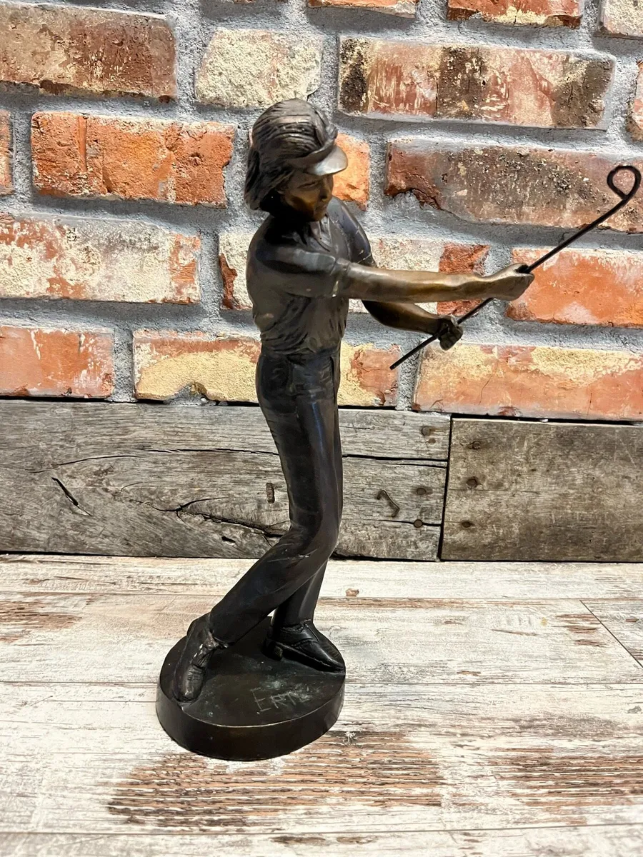 Vintage Bronze figurine - Image 4
