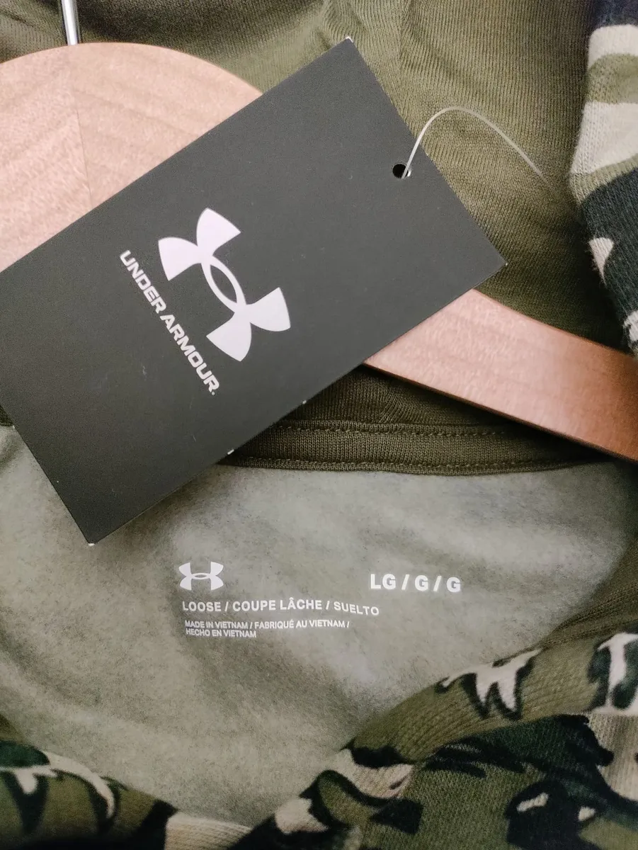 Under Armour Camo Hoodie L New - Image 4