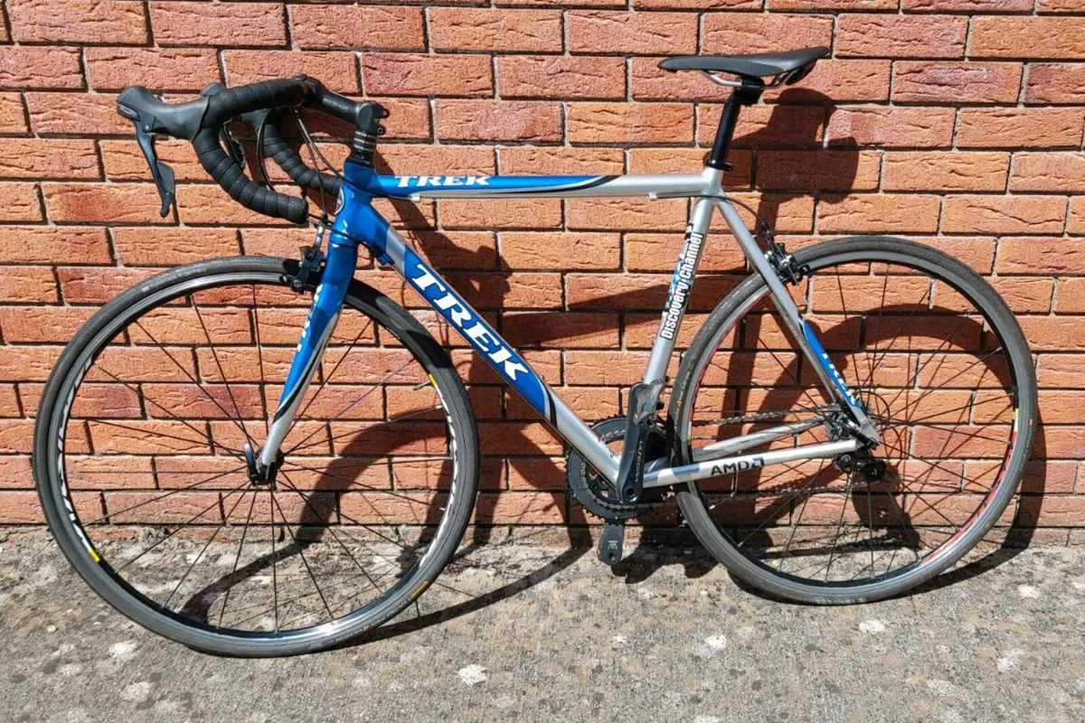 TREK road racer 56 cm used in good condition - Image 1