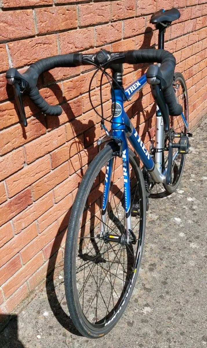 TREK road racer 56 cm used in good condition - Image 4