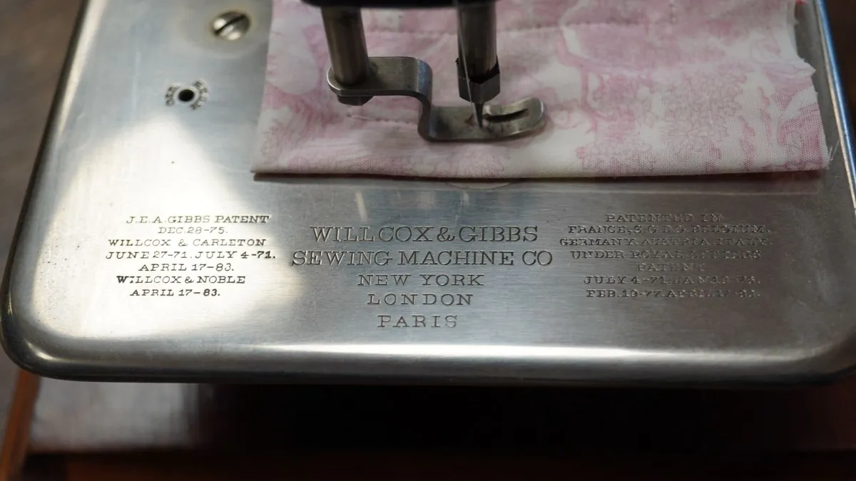 Antique Willcox & Gibbs Hand-Crank Sewing Machine - Image 4