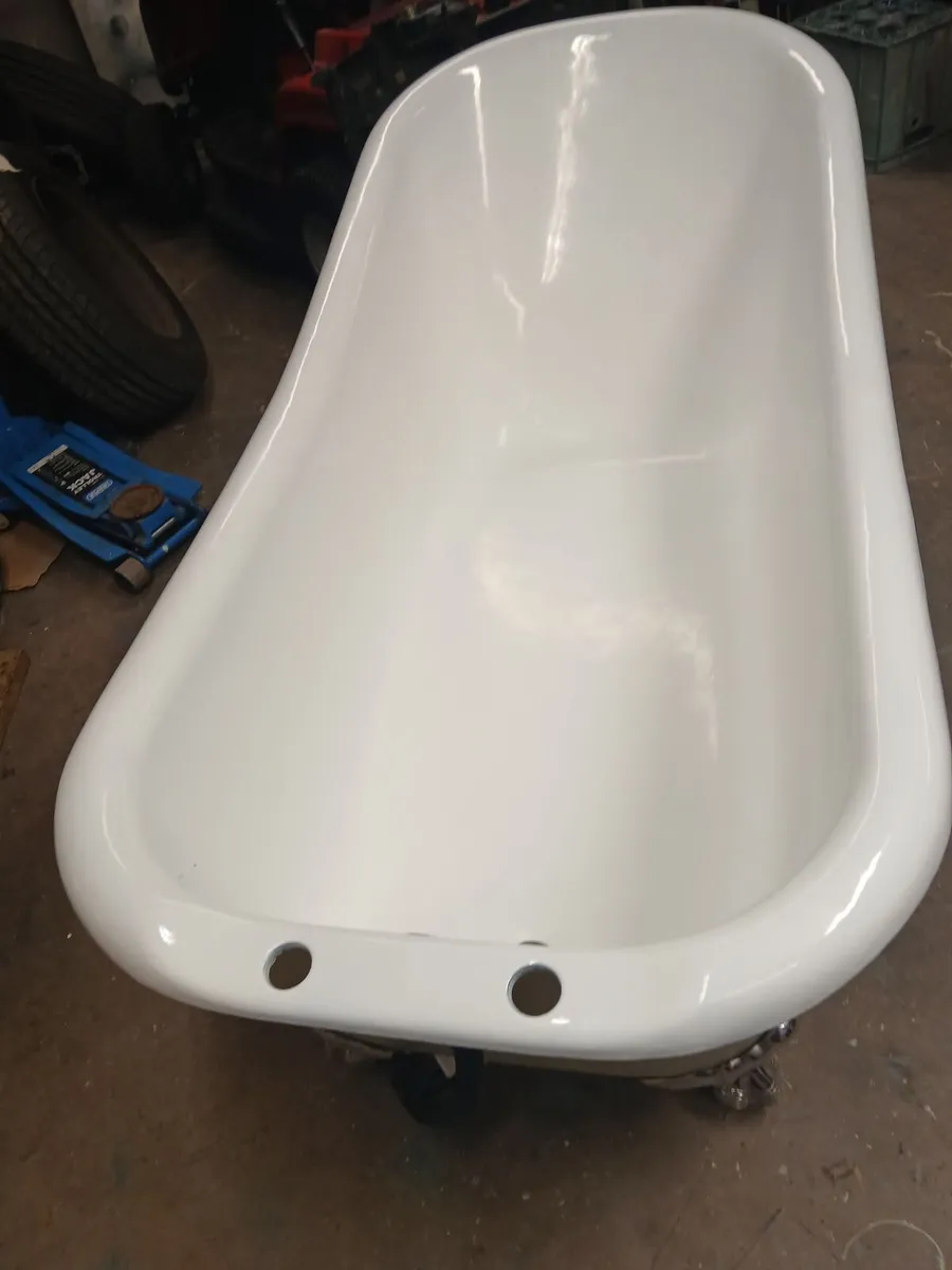 Cast iron slipper  bath & taps - Image 2