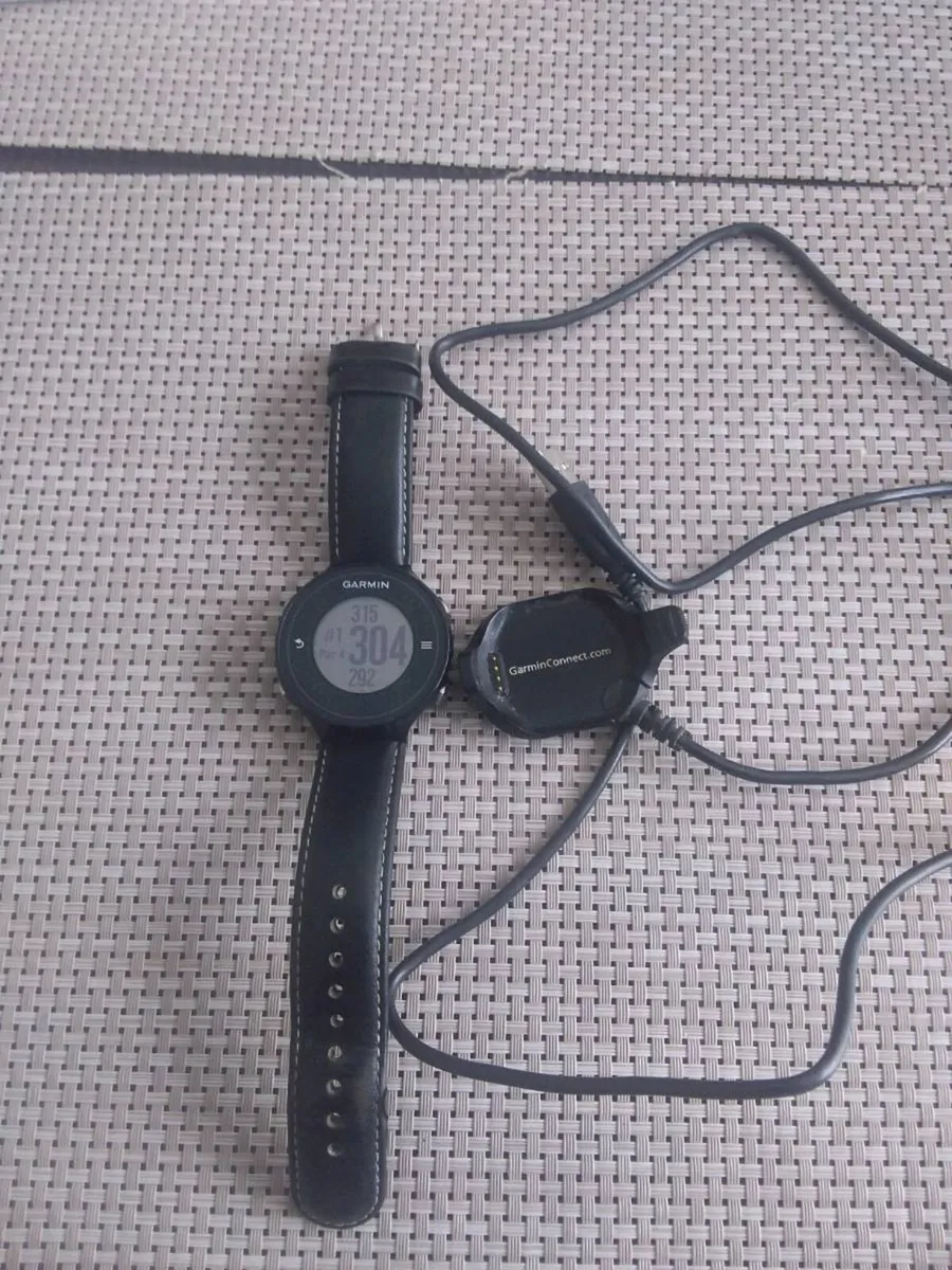 Garmin approach S6 gps watch - Image 1